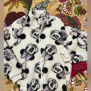 Disney Junior Minnie Mouse Cozy Fleece Jacket.  Zipper closure. Size 5